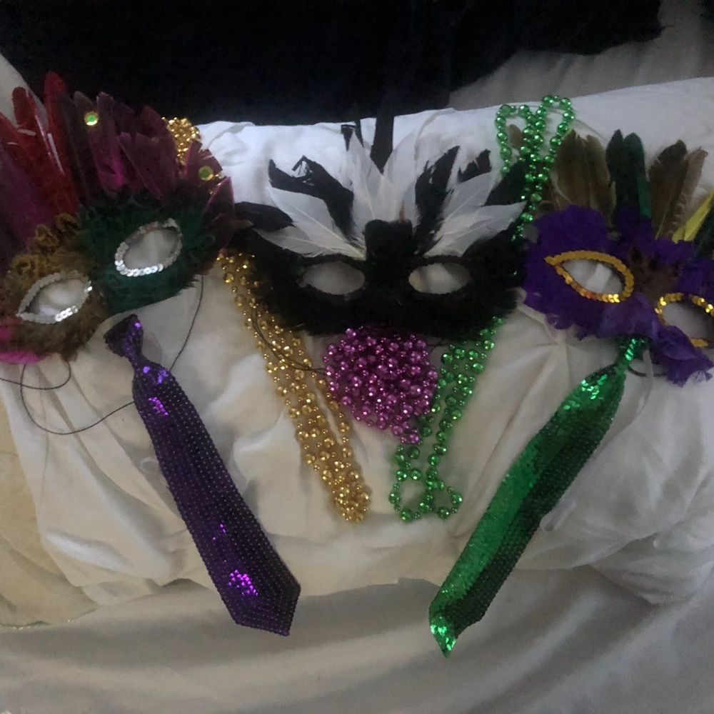Costume